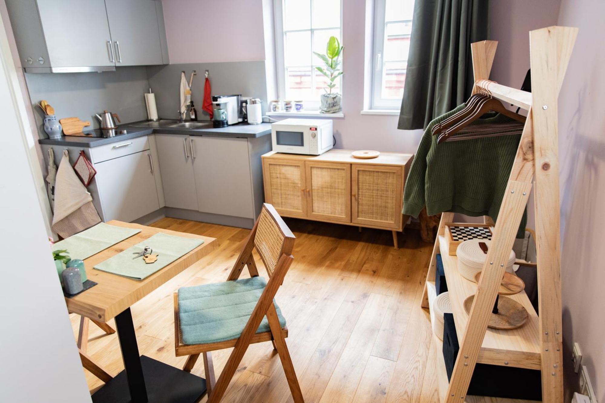 Altstadt Apartment Am Dom Wetzlar, 1 Zi, Kueche, Bad Mit Parkplatz Am Grundstueck מראה חיצוני תמונה